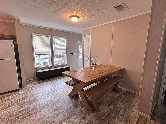 3rd image of 7840 SE Eagle Ave