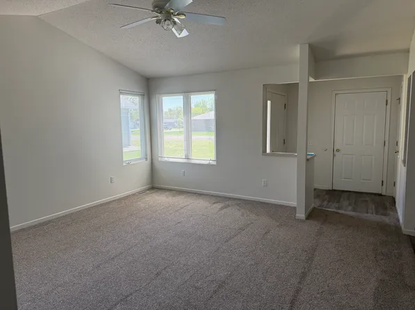 510 W Darwin St #510, Beatrice, NE 68310