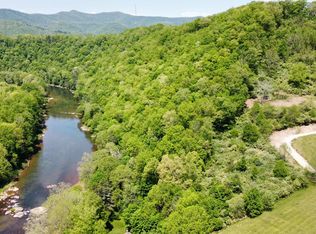 25 Duncans Landing, Buckeye, WV