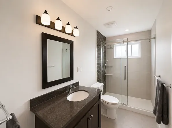 1580 Camelot Rd #1, West Vancouver, BC V7S 2M1