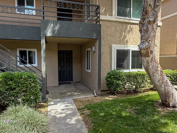 7415 Charmant Dr Unit 2501, San Diego, CA 92122