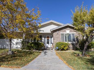 1231 W Lumber St, Lancaster, CA 93534