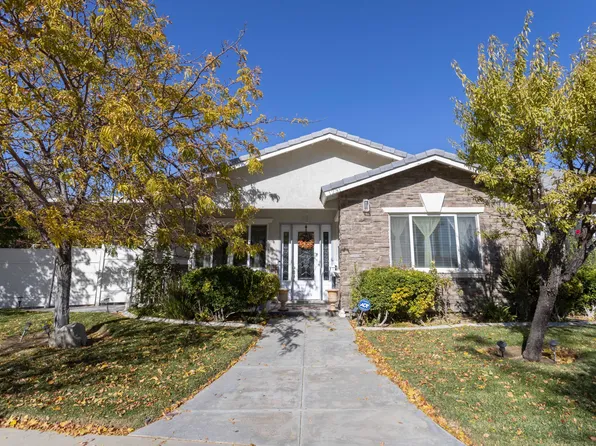 1231 W Lumber St, Lancaster, CA 93534