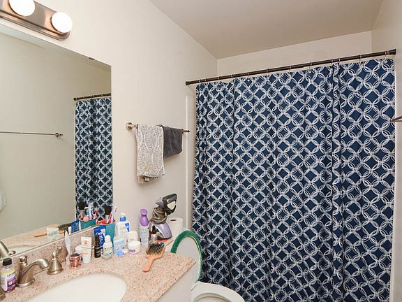 5th image of 1543 W Thomas St APT G
