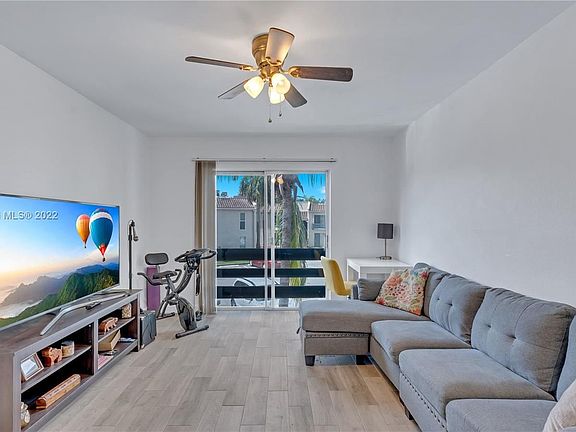 5th image of 5306 NE 6th Ave #D15