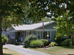 1018 Pershing Ave, Wheaton, IL 60189