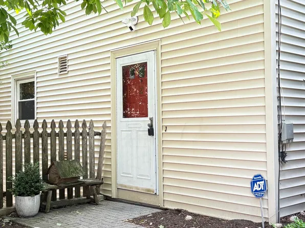 32 Pine Street #21, Norwalk, CT 06854