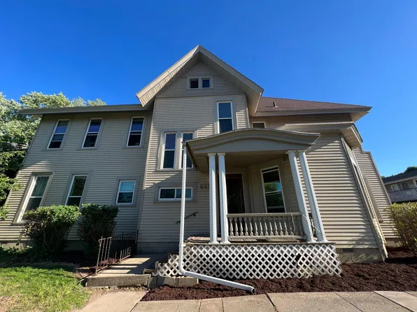 621 W 4th St, Appleton, WI 54911