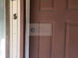 909 Nevada St APT 5, Manteca, CA 95337