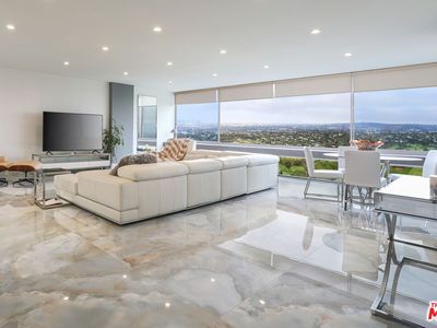 2220 Avenue Of The Stars Unit 2705, Los Angeles, CA, 90067