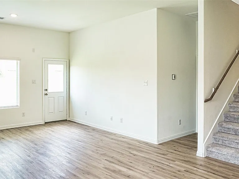 3358 Avary River Ln — Photo 8
