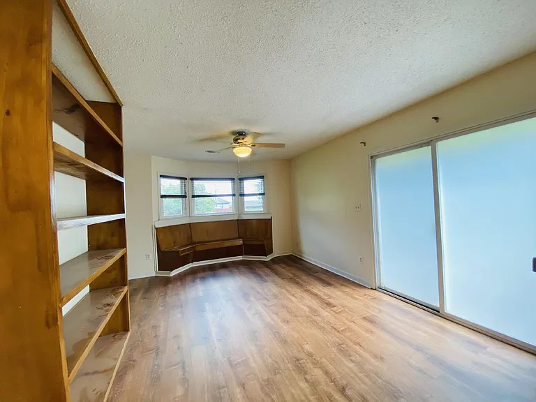 212 S Elton Cir — Photo 11