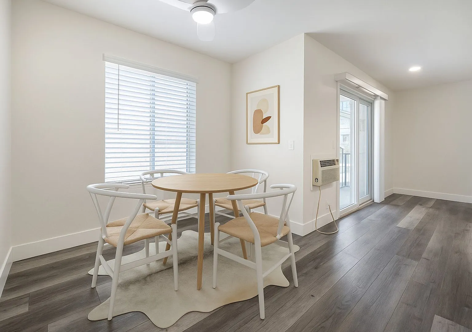 Vista de Helix Apartments — Photo 3