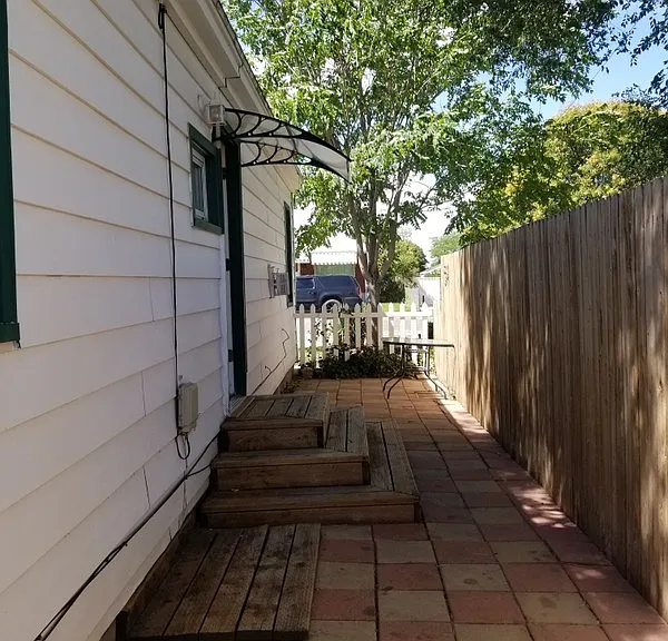 1658 Childs Ave — Photo 17