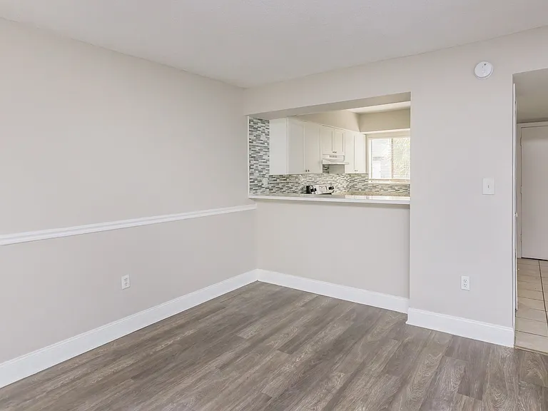 Winter Park Woods Apartments — Photo 26
