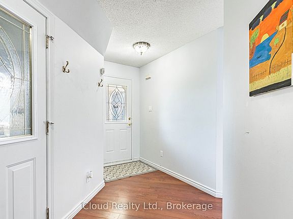4th image of 52 Buttercup Ln