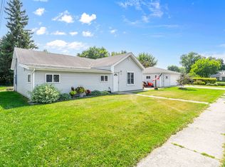 203 Hubbard St, Oakfield, WI 53065
