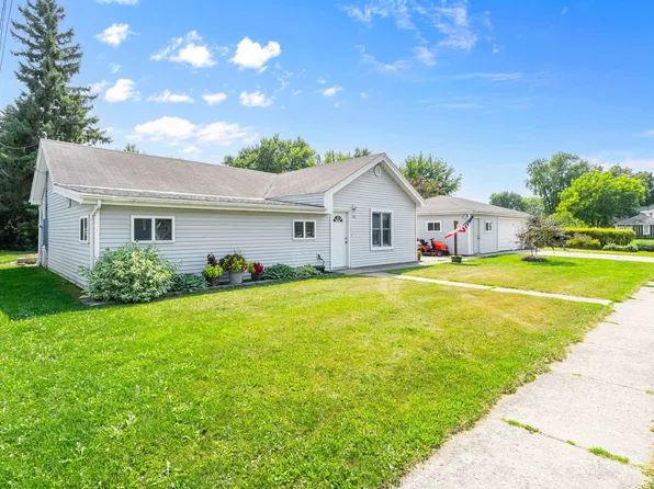 203 Hubbard St, Oakfield, WI 53065