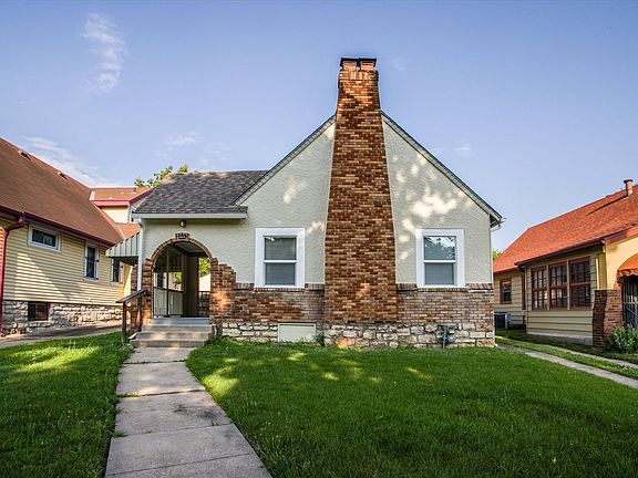 2nd image of 6210 Agnes Ave
