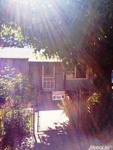 1st image of 19760 N Oak St