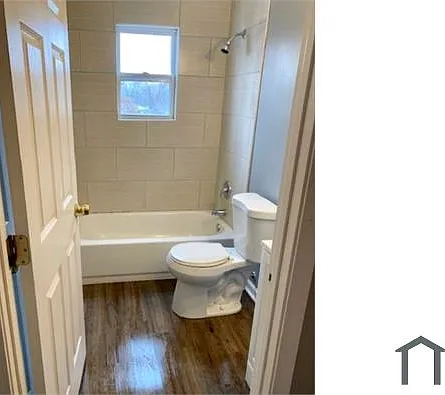 2 bed, $895 — Photo 2