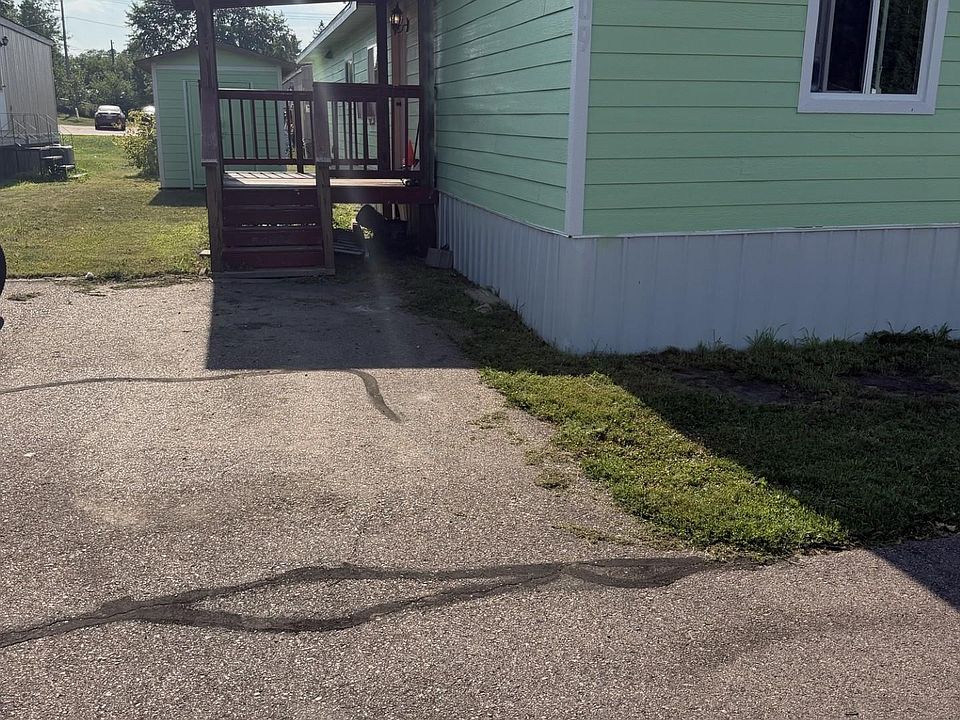 2nd image of 3109 N Cypress Pl