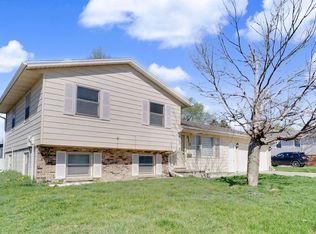 830 Colby Rd, Waterloo, IA 50701
