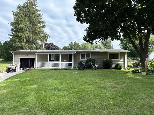 719 Madison St, Mineral Point, WI 53565
