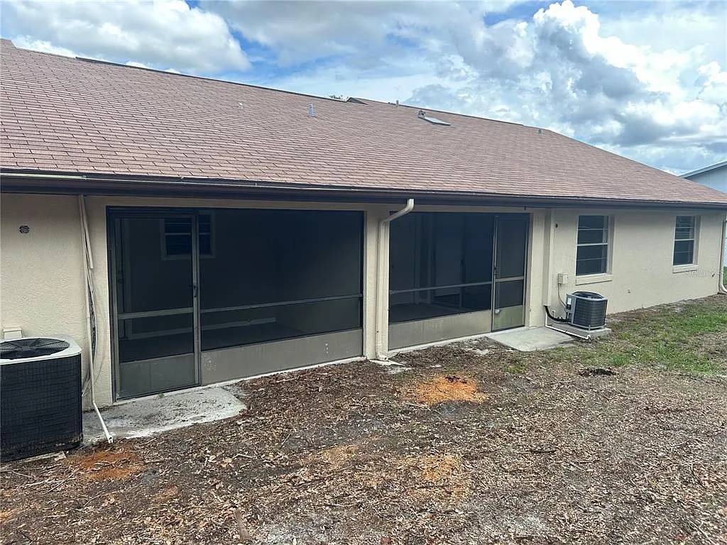 2 bed, 2.0 bath, 980 sqft, $1,750 — Photo 4