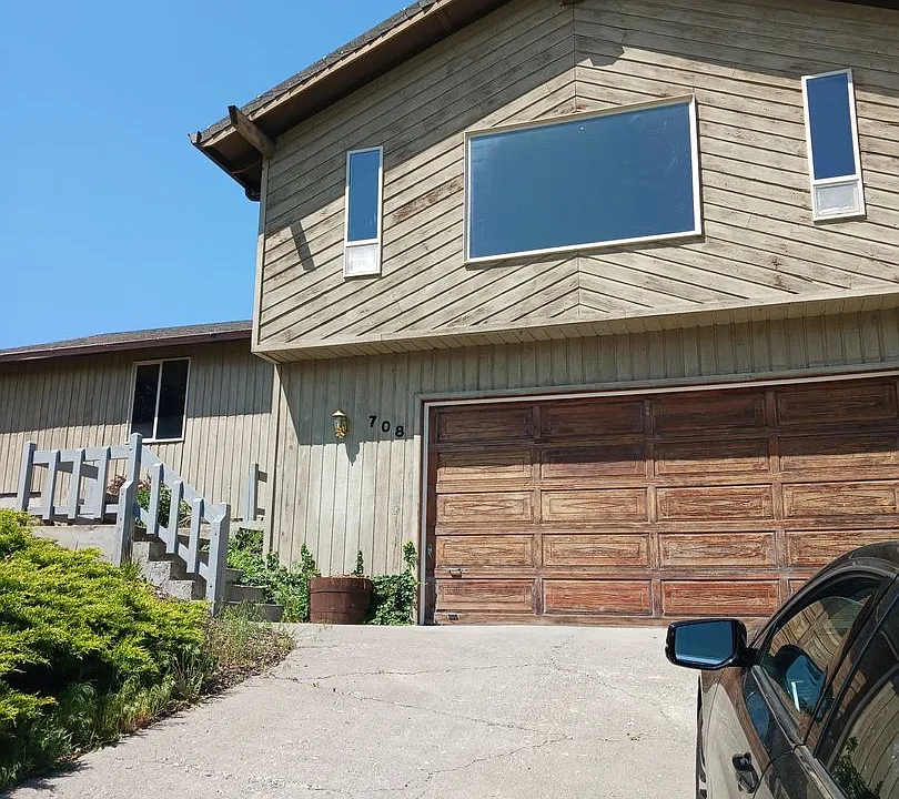 708 Highland Dr