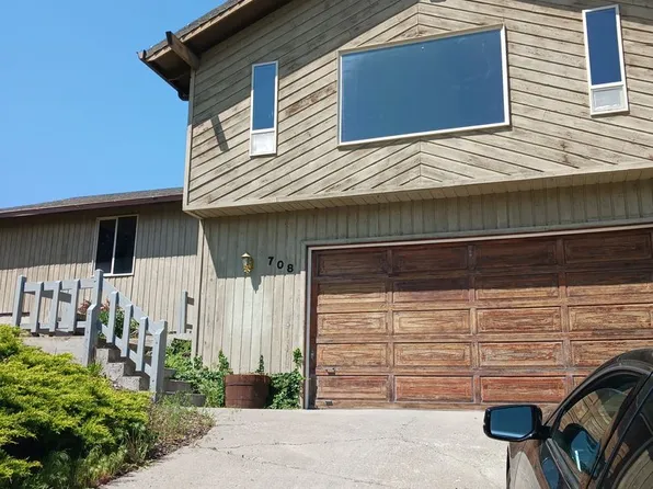 708 Highland Dr, La Grande, OR 97850