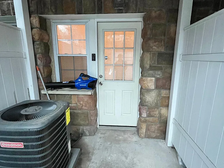4025 Garrett Rd #B — Photo 11