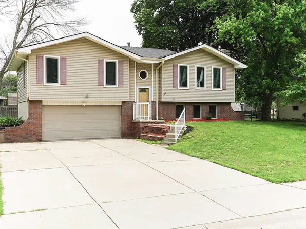 619 Simms Ave, Council Bluffs, IA 51503