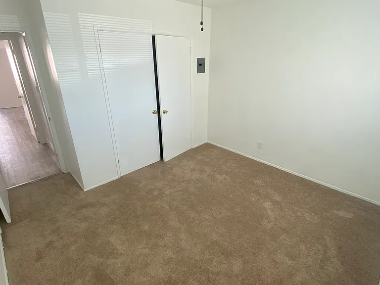 8421 Cedartree Rd #B — Photo 9