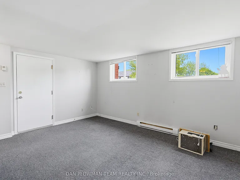 176 Nassau St #3 — Photo 3
