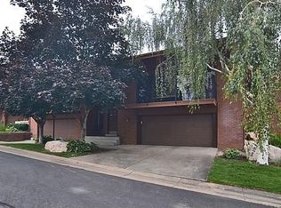 1310 Ridgewood Ln, Bountiful, UT 84010