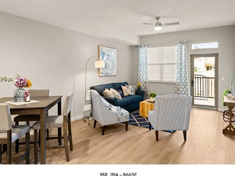 Centerpointe at Market Apartments - 3145 Market Street Riverside CA 92501 — Photo 12