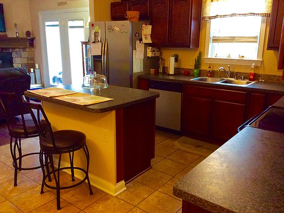 3rd image of 2353 Cedarwood Dr