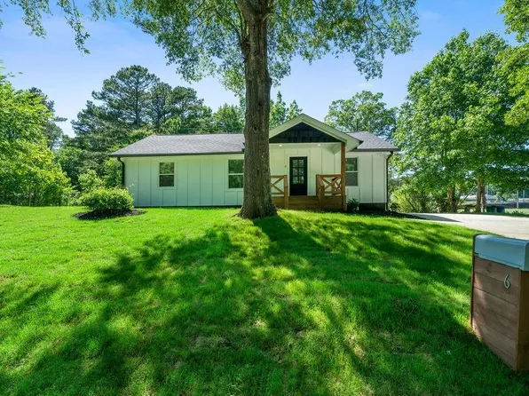 6 W Point Dr SE, Lindale, GA 30147