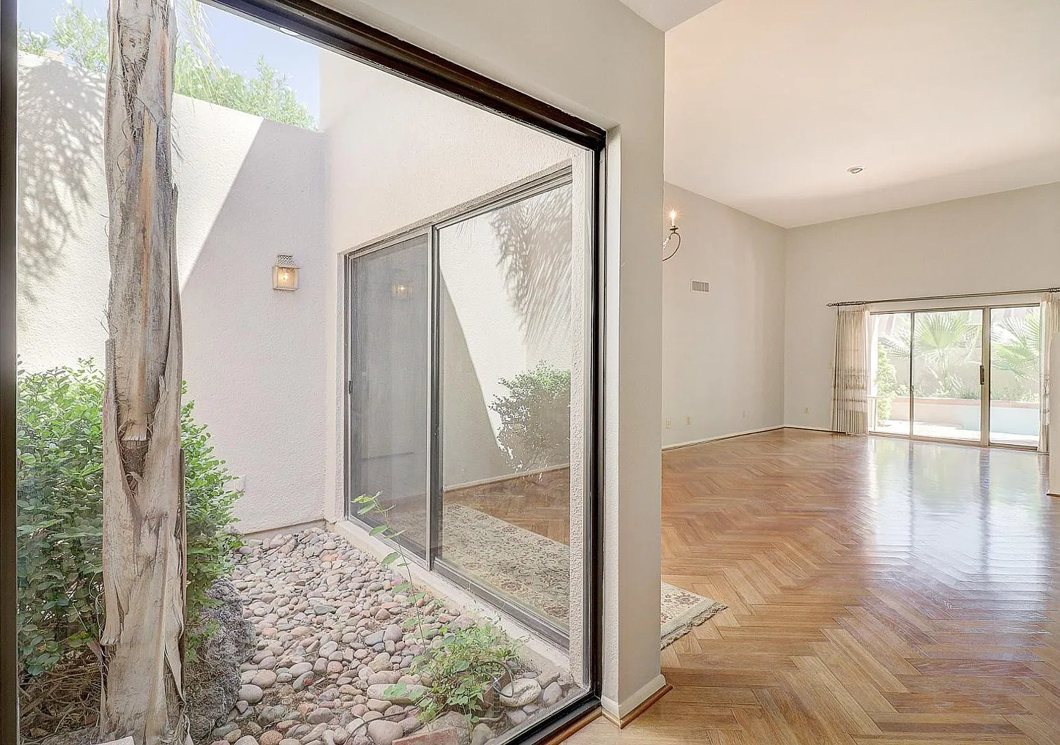 2 bed, 2.0 bath, 1448 sqft, $3,500 — Photo 3