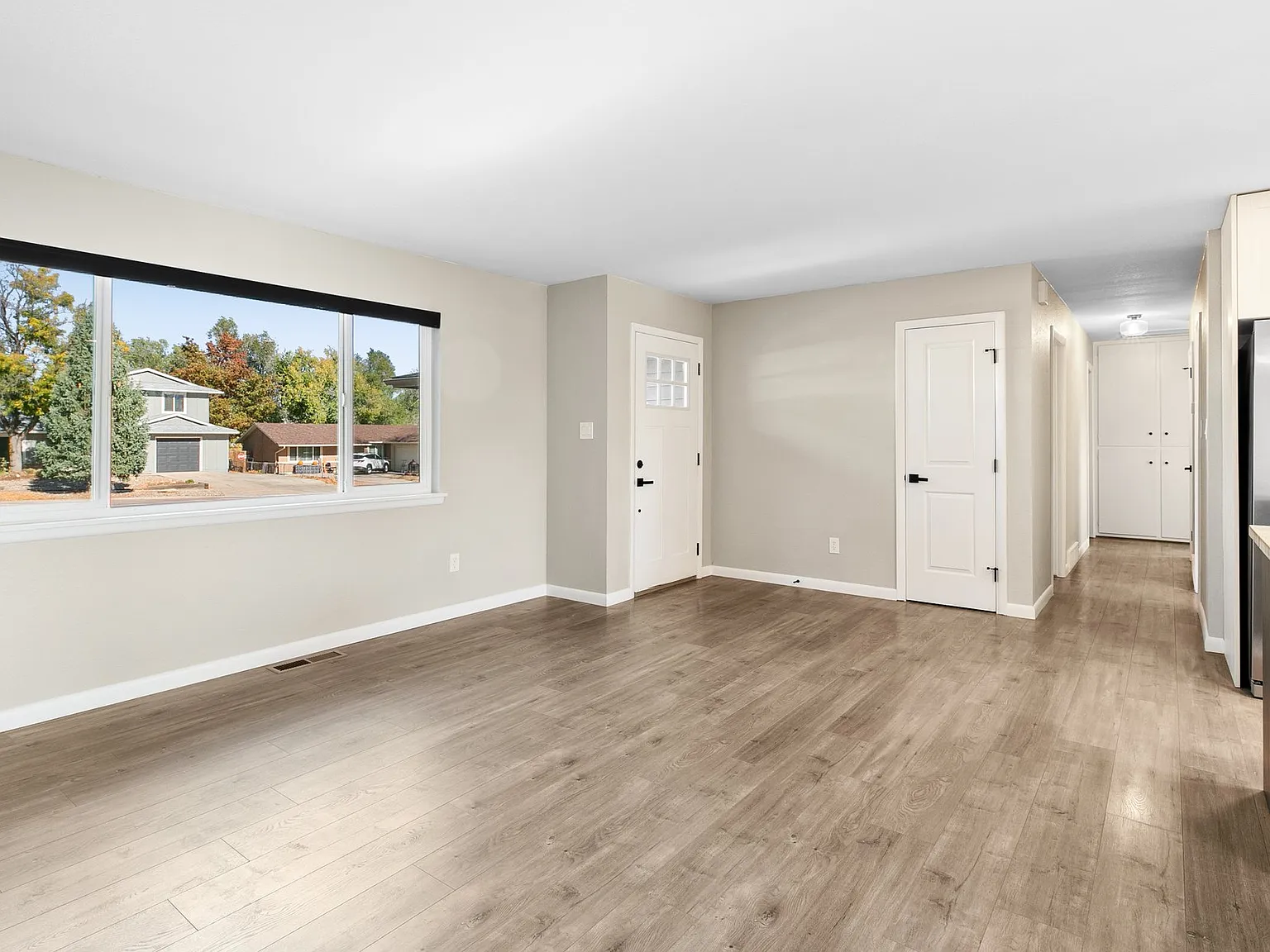 3 bed, 1144 sqft, $2,100 — Photo 4