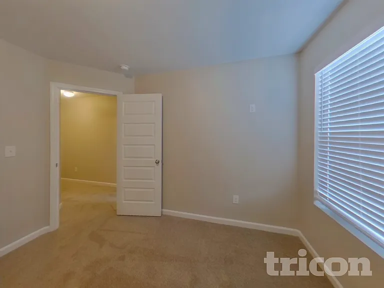 1630 Labonte Pkwy — Photo 11