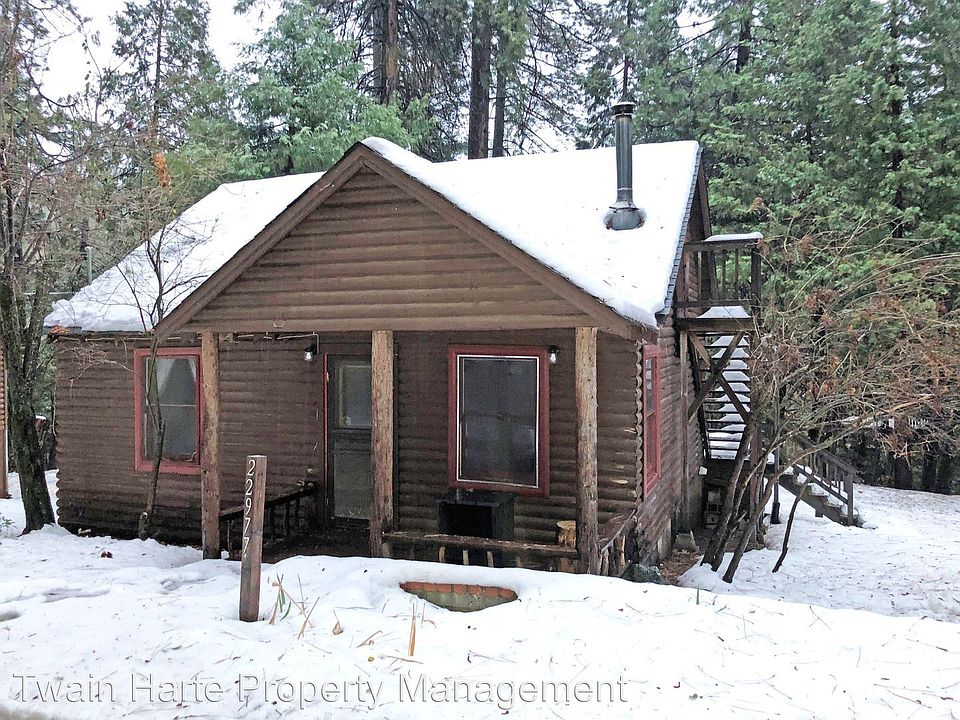 1st image of 22977 N Tuolumne Rd