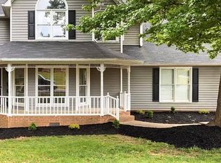 208 Georgetown Ct, Moore, SC 29369