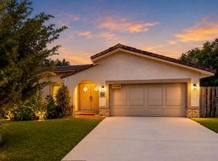 4240 NW 74th Ave, Lauderhill, FL 33319