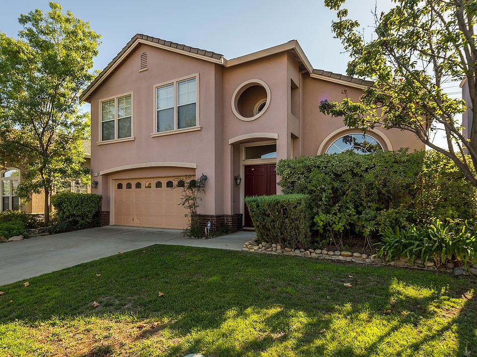 1st image of 5673 Mireille Dr