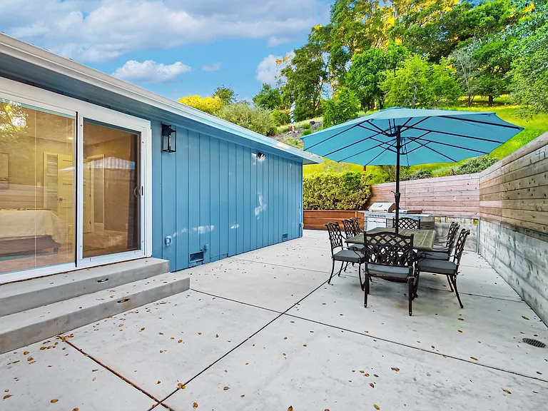 275 Orchard Rd — Photo 38