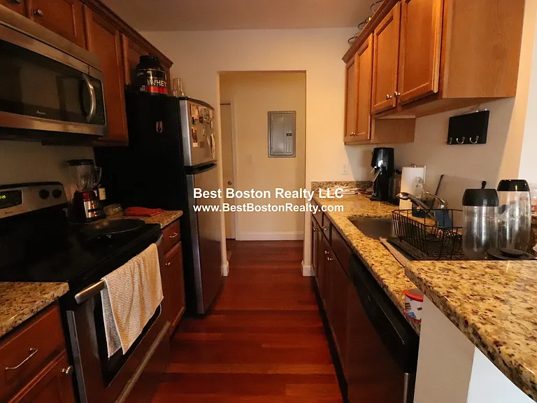 50 Craigie St #27 — Photo 7