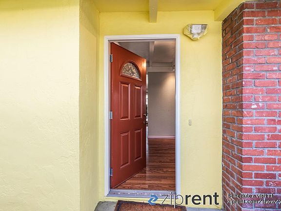 5th image of 937 Las Palmas Dr