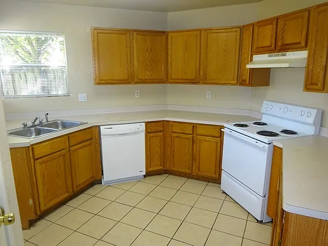 3638 Candlehead Ln — Photo 7